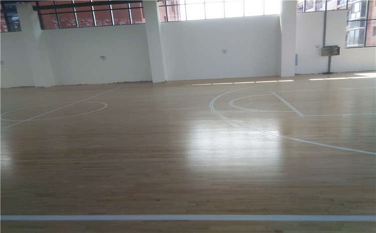 指接板羽毛球館木地板哪個品牌好？