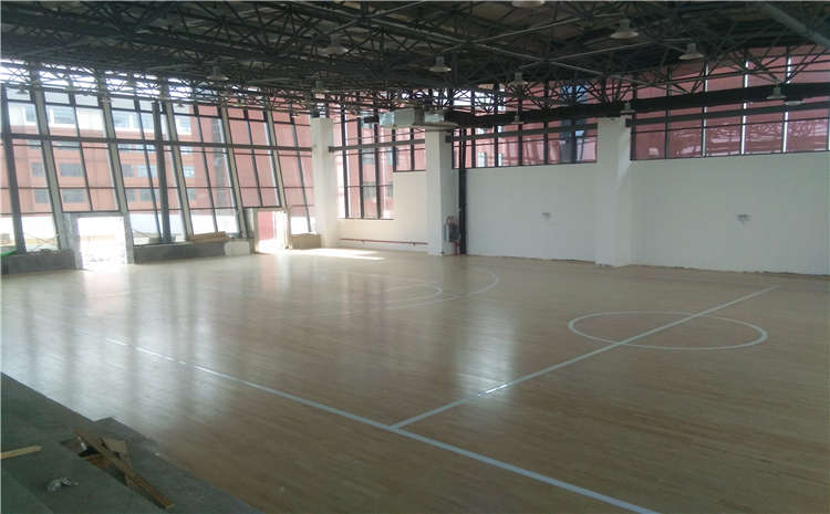 楓木籃球運動地板價格