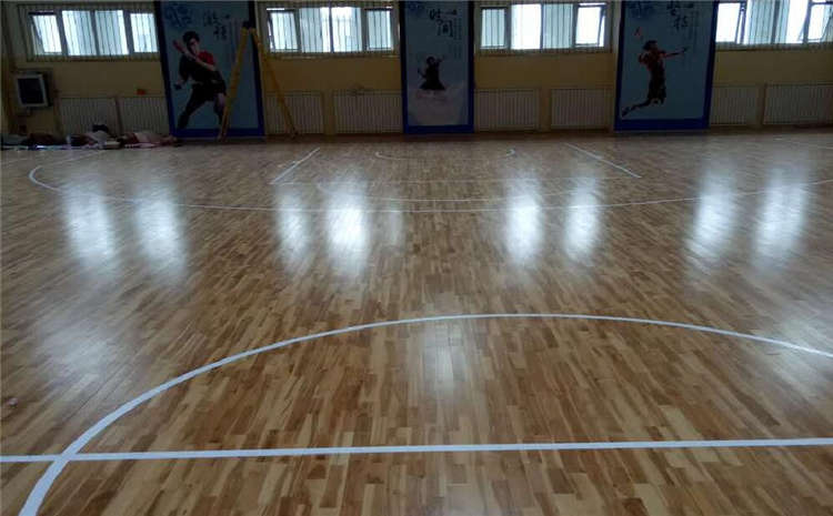 羽毛球館為何要鋪裝運動木地板