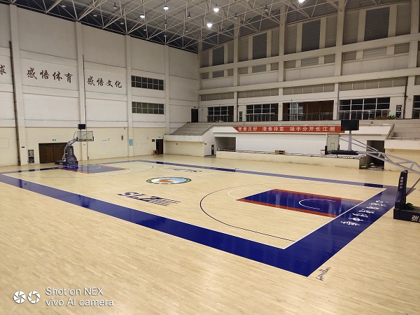 體育館運(yùn)動木地板.jpg