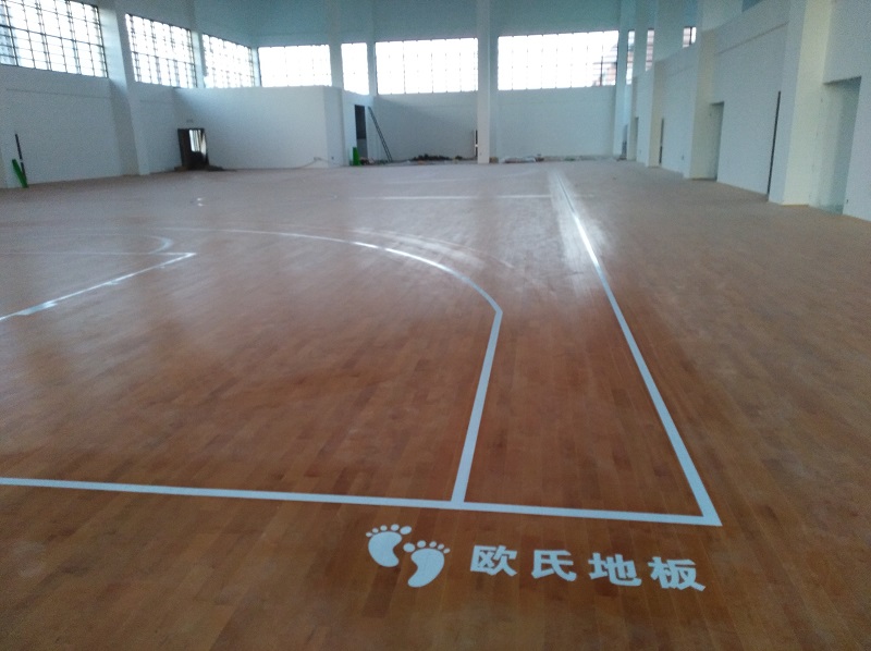 江蘇徐州悅城小學(xué)籃球木地板施工案例