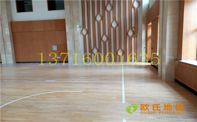黑龍江雙鴨山籃球館木地板案例